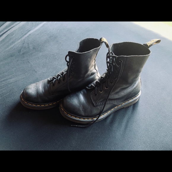 Dr. Martens Pascal Boots (final sale) - Picture 5 of 6